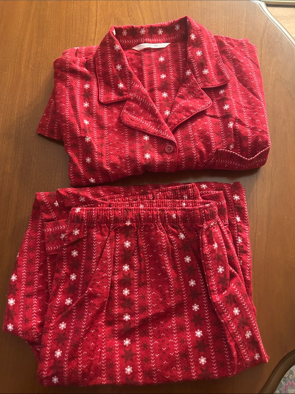 Womens Red Snowflake Pajama Set